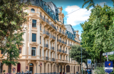 Học viện khách sạn Montreux