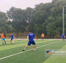 Đấu bóng đá giữa Vinahure và đối tác tại tỉnh Thái Nguyên.