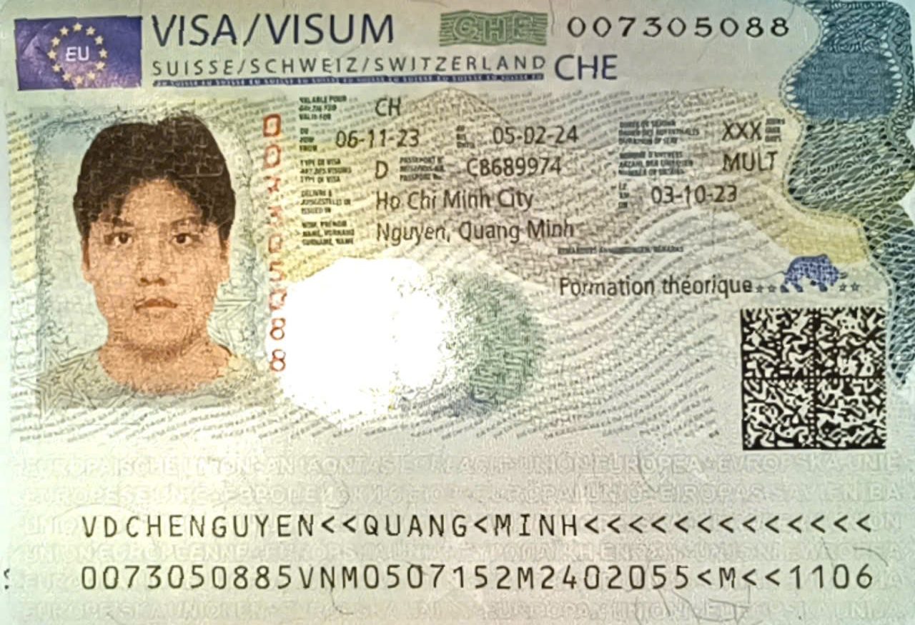 Chúc mừng học sinh Nguyễn Quang Minh nhận được visa du học Thụy Sĩ trường IMI
